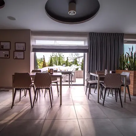 Auto Port Renice Motel 3*